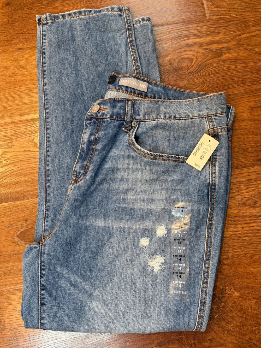 Aeropostale Boyfriend Jeans Womens 14 Distressed Medium Wash Relaxed Fit NWT - Picture 3 of 10